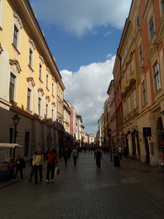 Tutti Frutti Hostel Krasków Exterior foto